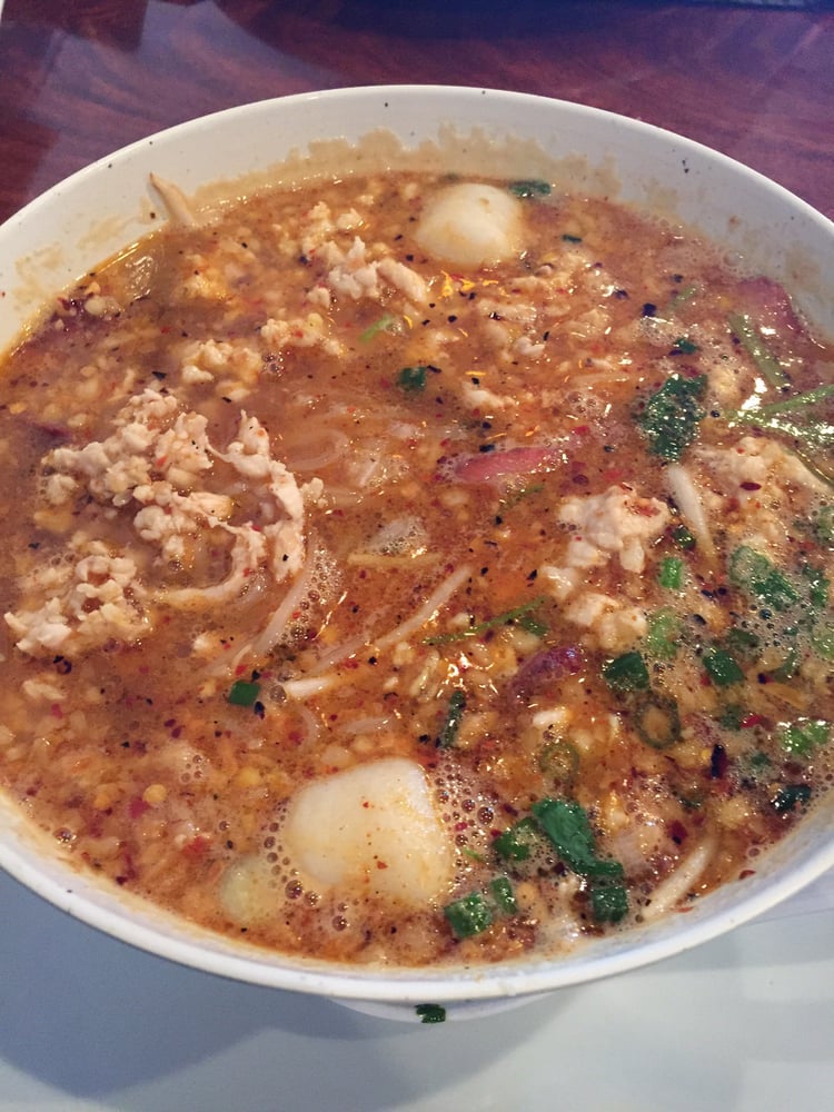 Order Tom Yum Noodle Soup food online from Lucki Thai Restaurant store, Las Vegas on bringmethat.com