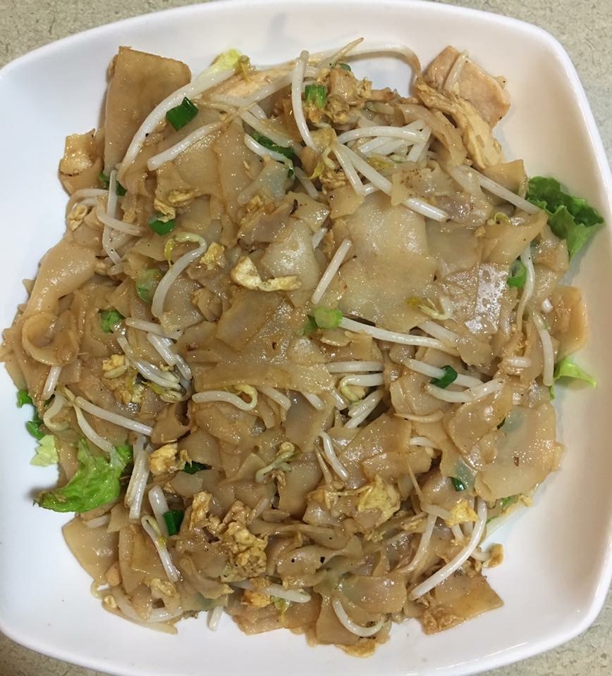 Order Chicken Kua Gai food online from Noodle N Thai store, Springfield on bringmethat.com