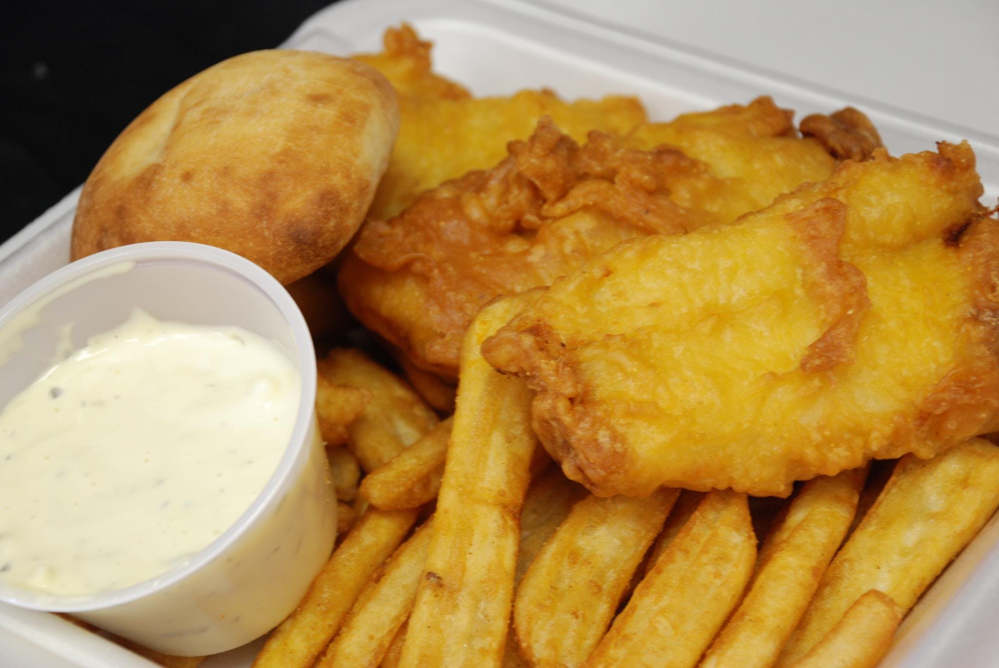 Order Fish & Chips Dinner - 3 Pieces food online from Mangia Pizza and Catering store, Westland on bringmethat.com