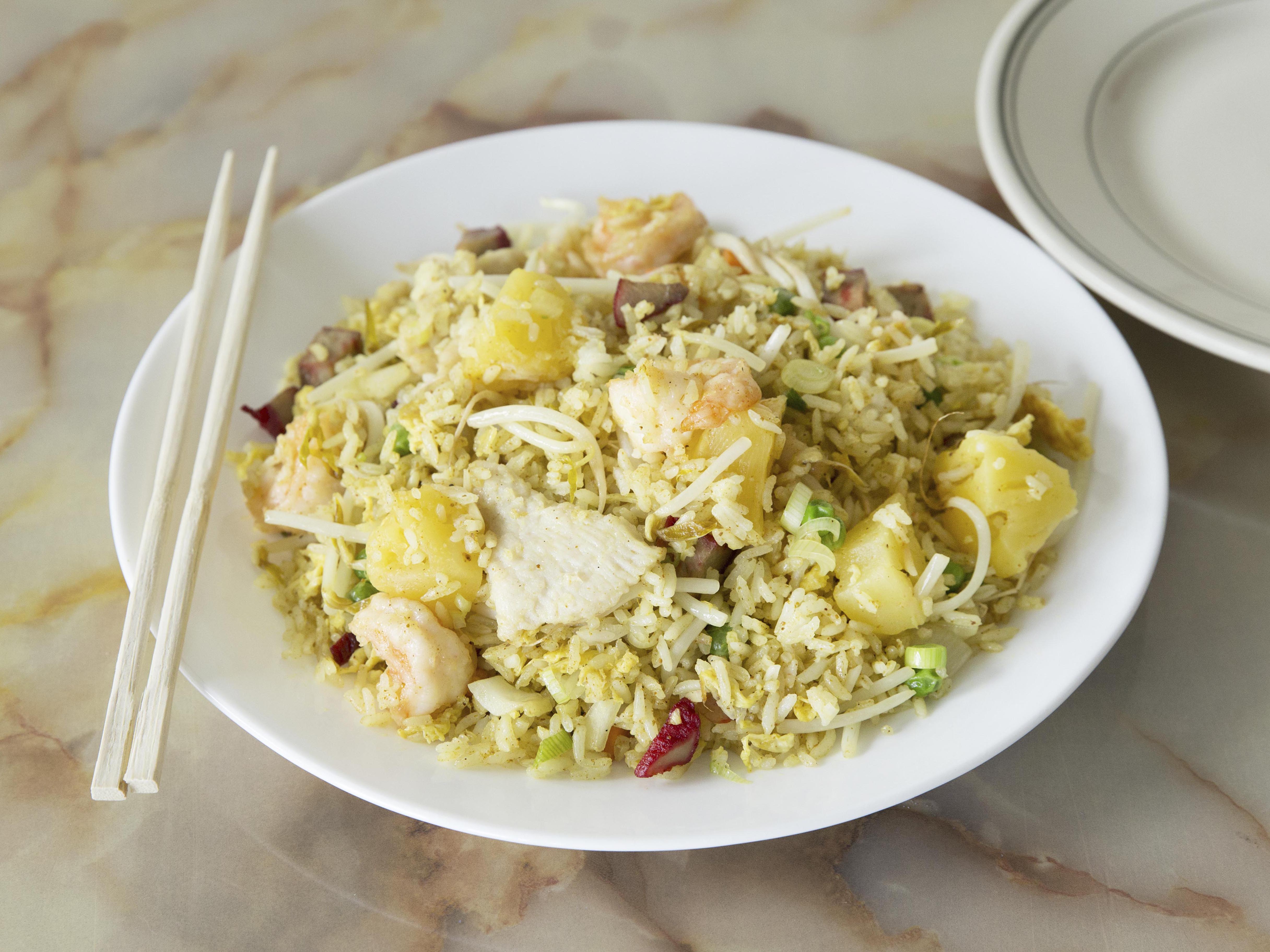 Order F7. Pineapple Fried Rice food online from Golden Town Chinese Restaurant store, Commerce City on bringmethat.com