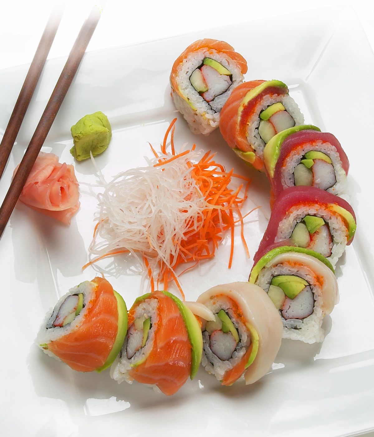 Order 62. Rainbow Roll food online from Thai Lemongrass & Sakura Sushi store, New York on bringmethat.com