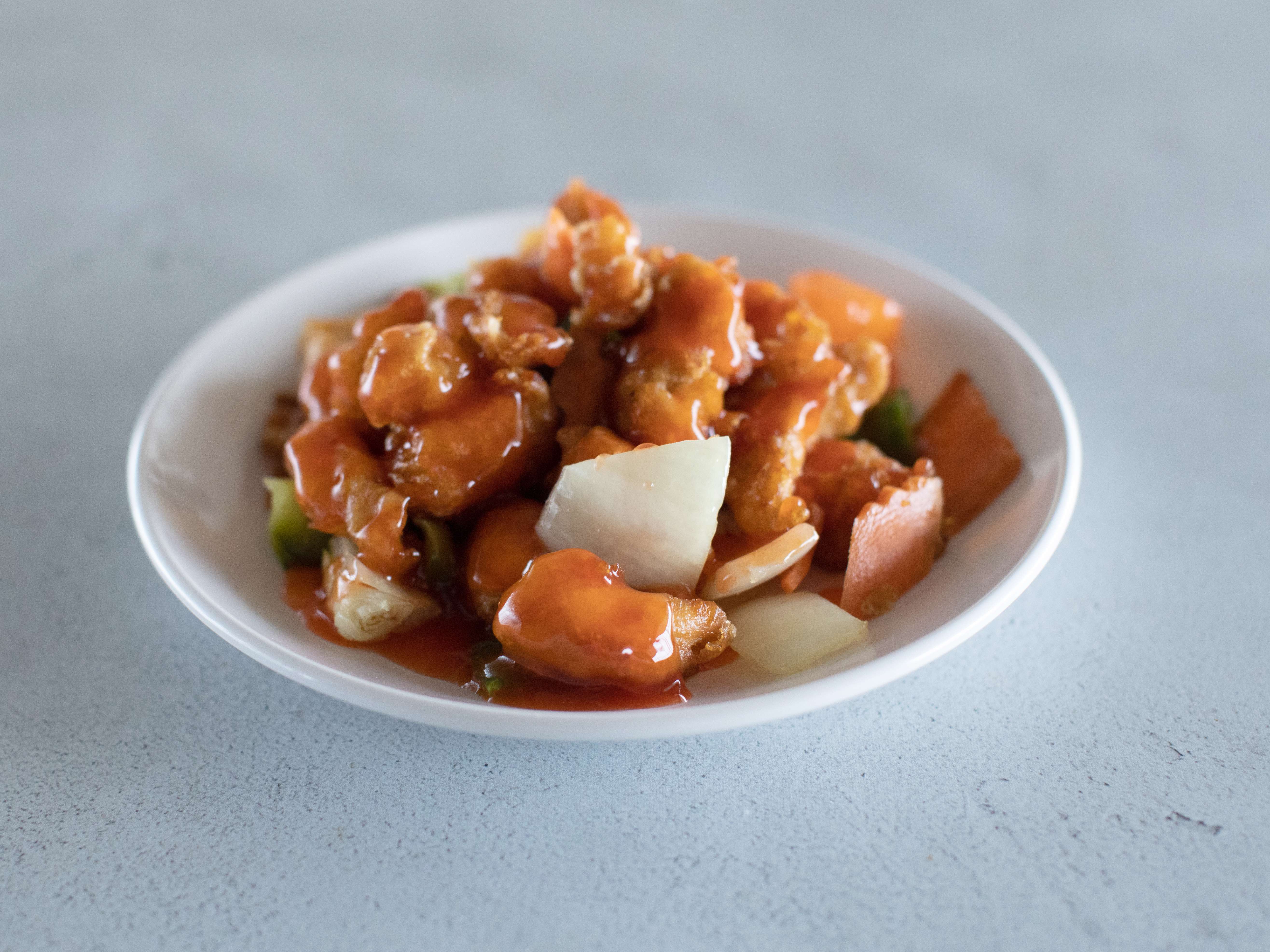 Order C11. Sweet and Sour Chicken food online from Yen Ching store, Henrico on bringmethat.com