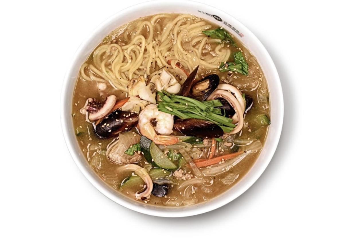Order White Seafood Noodle Soup울뽕 food online from Kyo-Dong store, Garden Grove on bringmethat.com