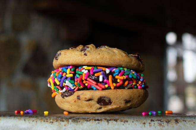 Order COOKIE SMASH food online from Twisted Tenders store, FRANKLIN on bringmethat.com