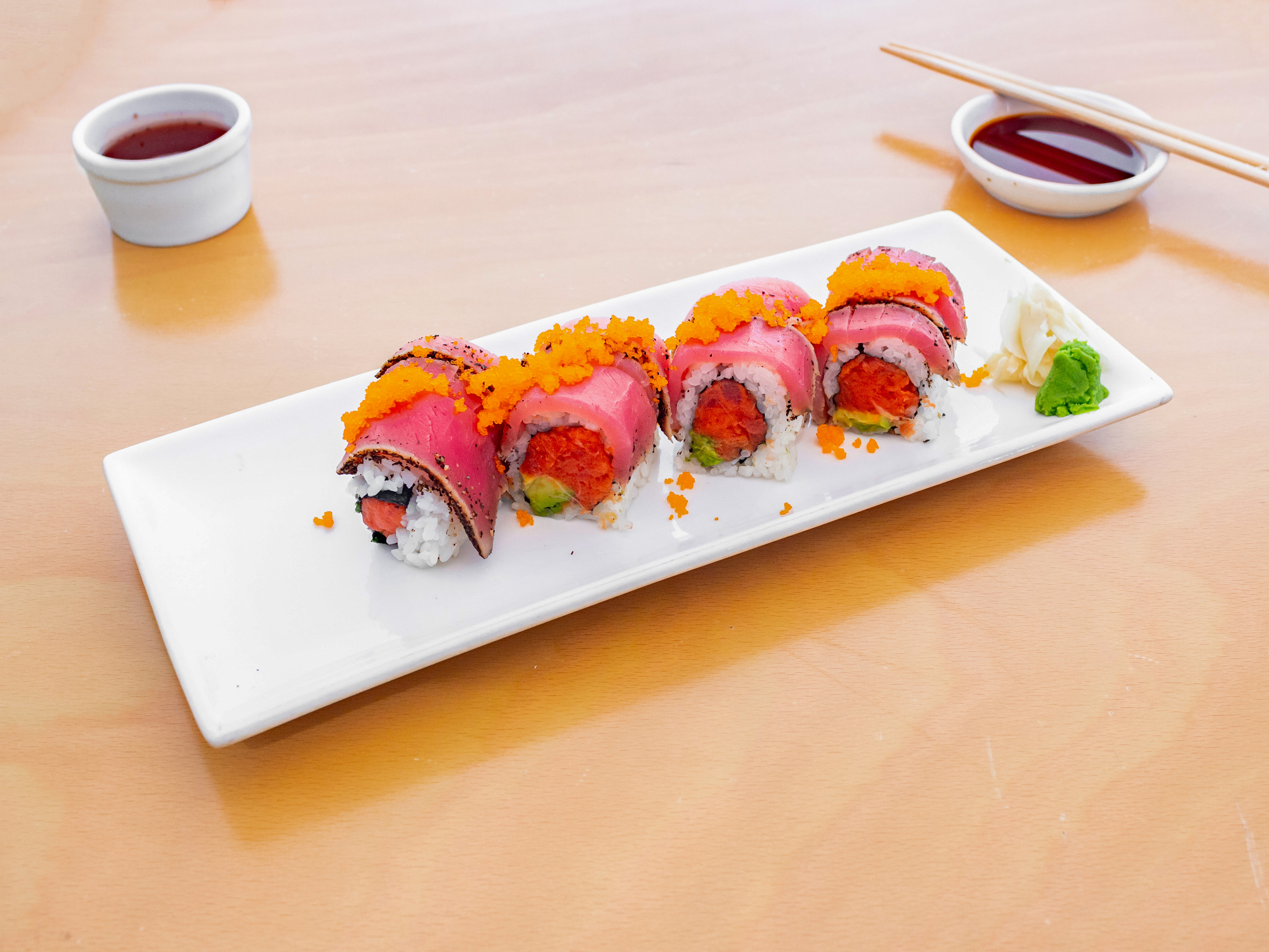 Order Mad Hatter Roll food online from Sushi Metsuyan store, Teaneck on bringmethat.com