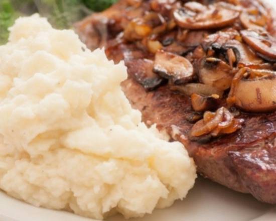 Order 8 oz Steak and Mash food online from Mad Rex Restaurant & Virtual Reality Lounge store, Philadelphia on bringmethat.com