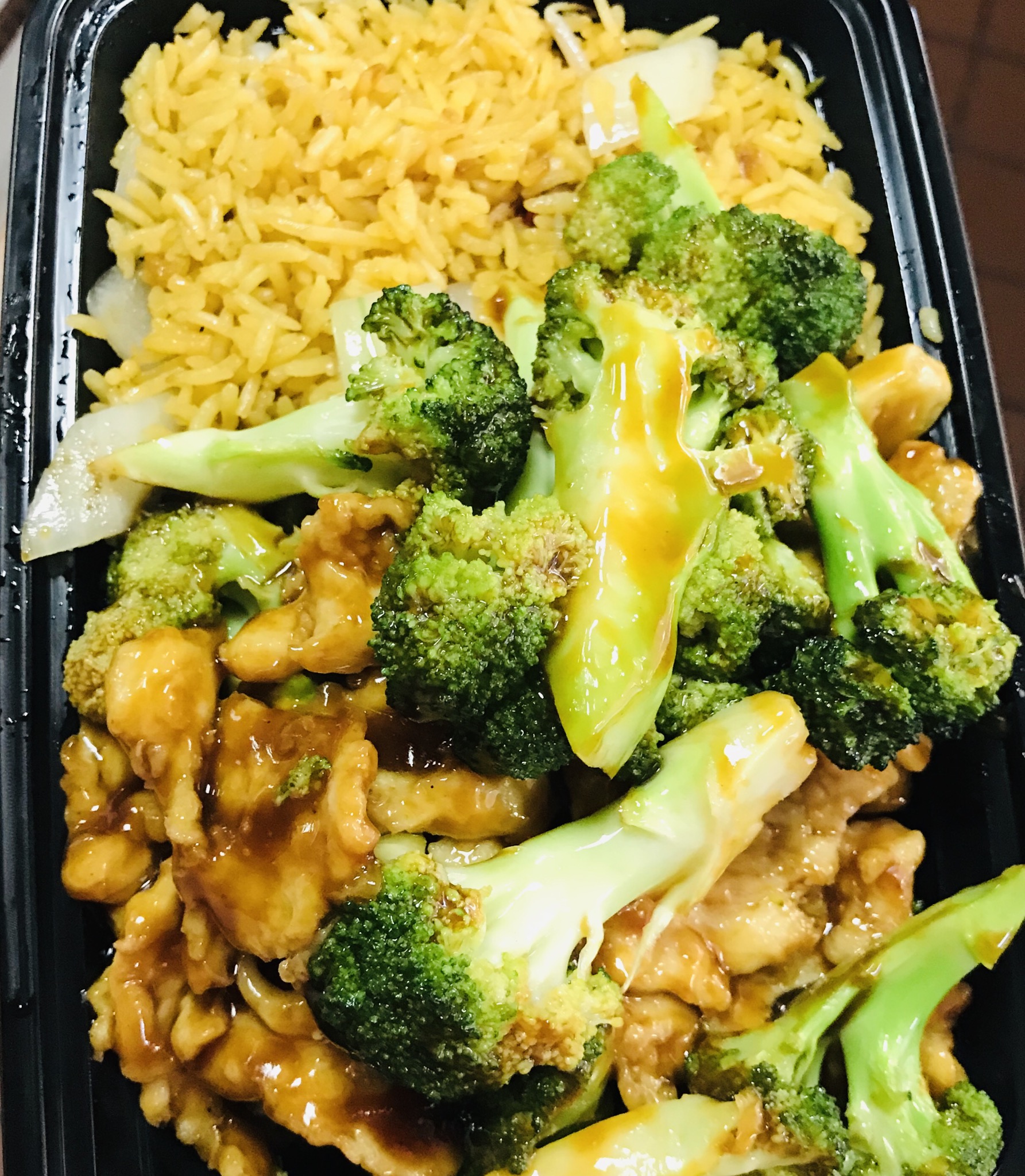 Order Chicken with Broccoli Combination Plate food online from Ye Garden store, Glendale on bringmethat.com