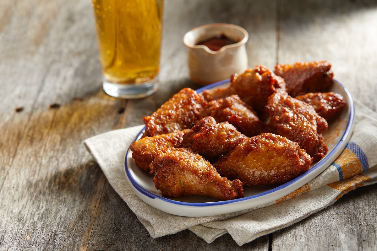 Order BBQ Wings food online from Curry Pizza House store, Redwood City on bringmethat.com