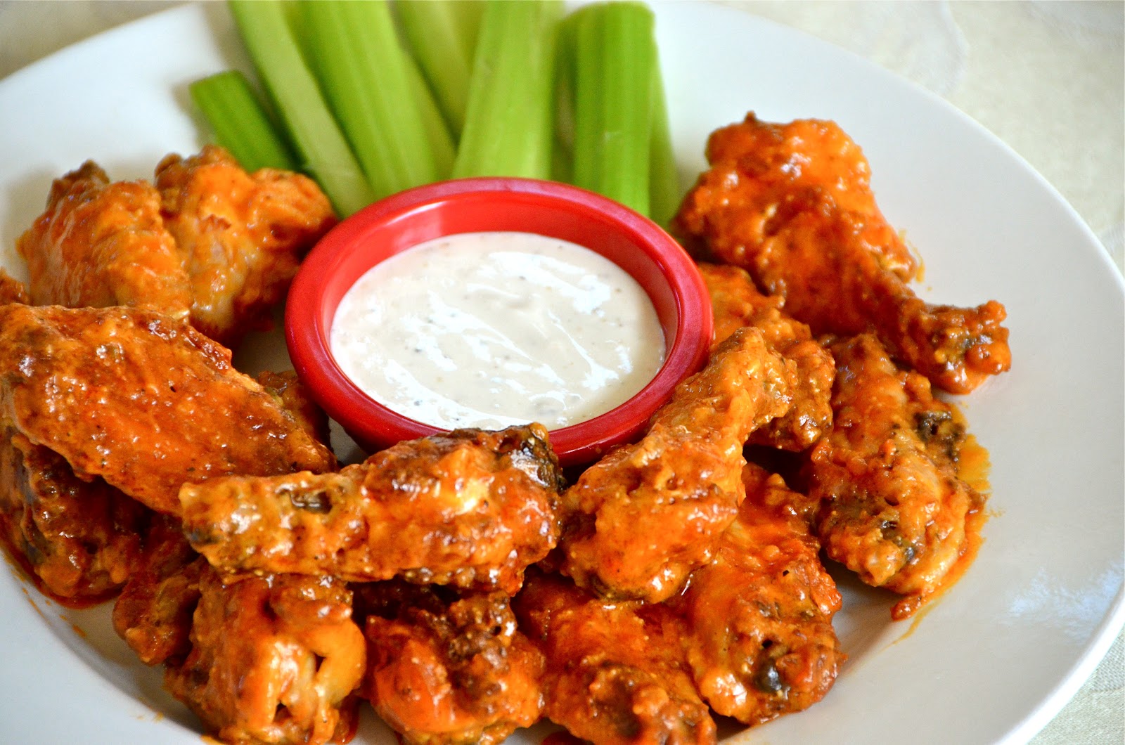 Order NY Style Chicken Wings food online from KG's AA Grill store, Garden City on bringmethat.com