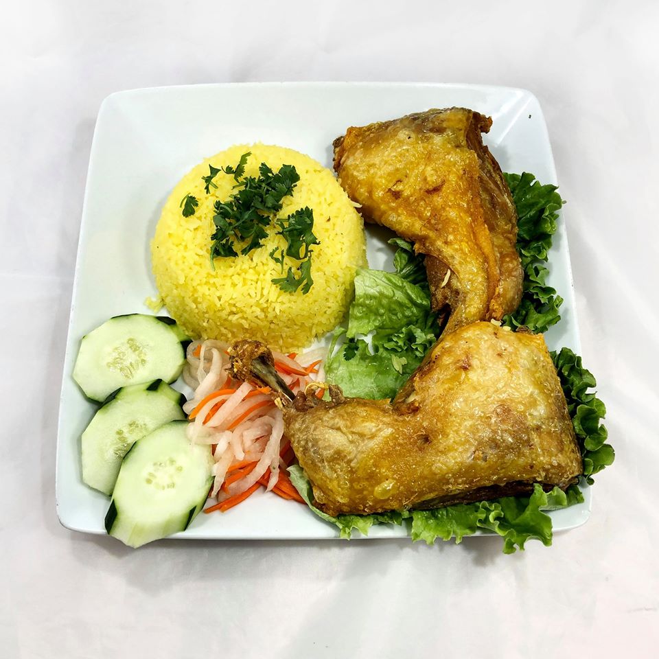 Order 10. Bánh Canh food online from Pho Sai Gon store, Overland Park on bringmethat.com