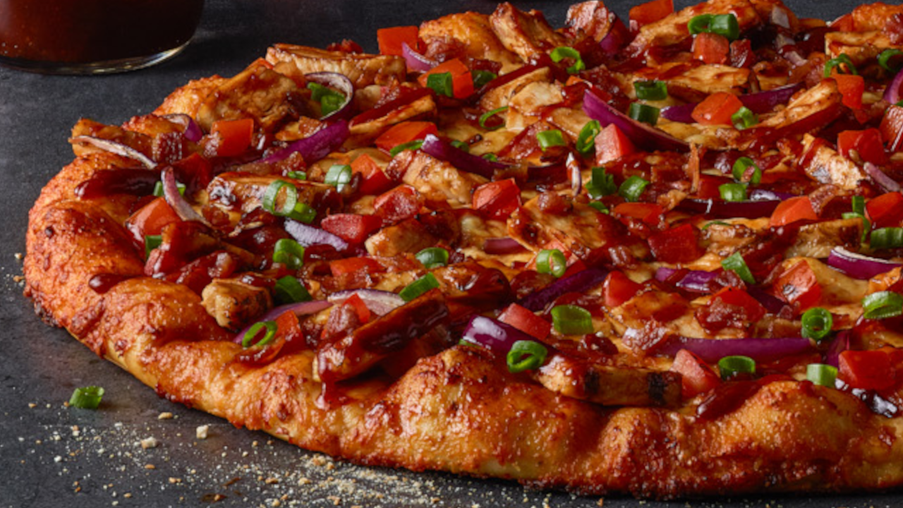 Order BBQ Chicken Pizza food online from Round Table Pizza store, San Jose on bringmethat.com