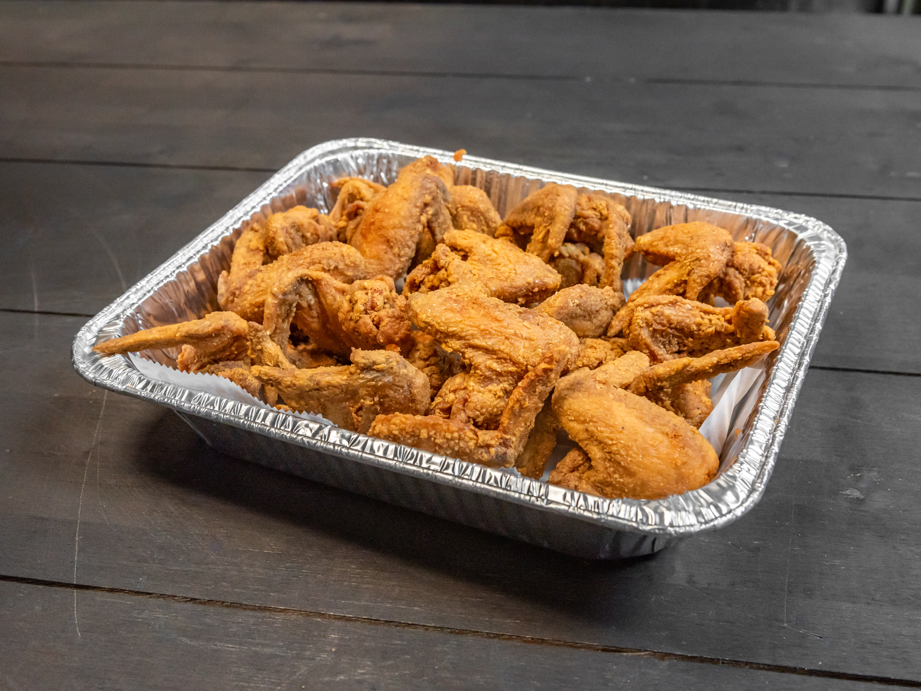 Order Chicken Wings food online from M & M Chicken & Fish store, Columbus on bringmethat.com