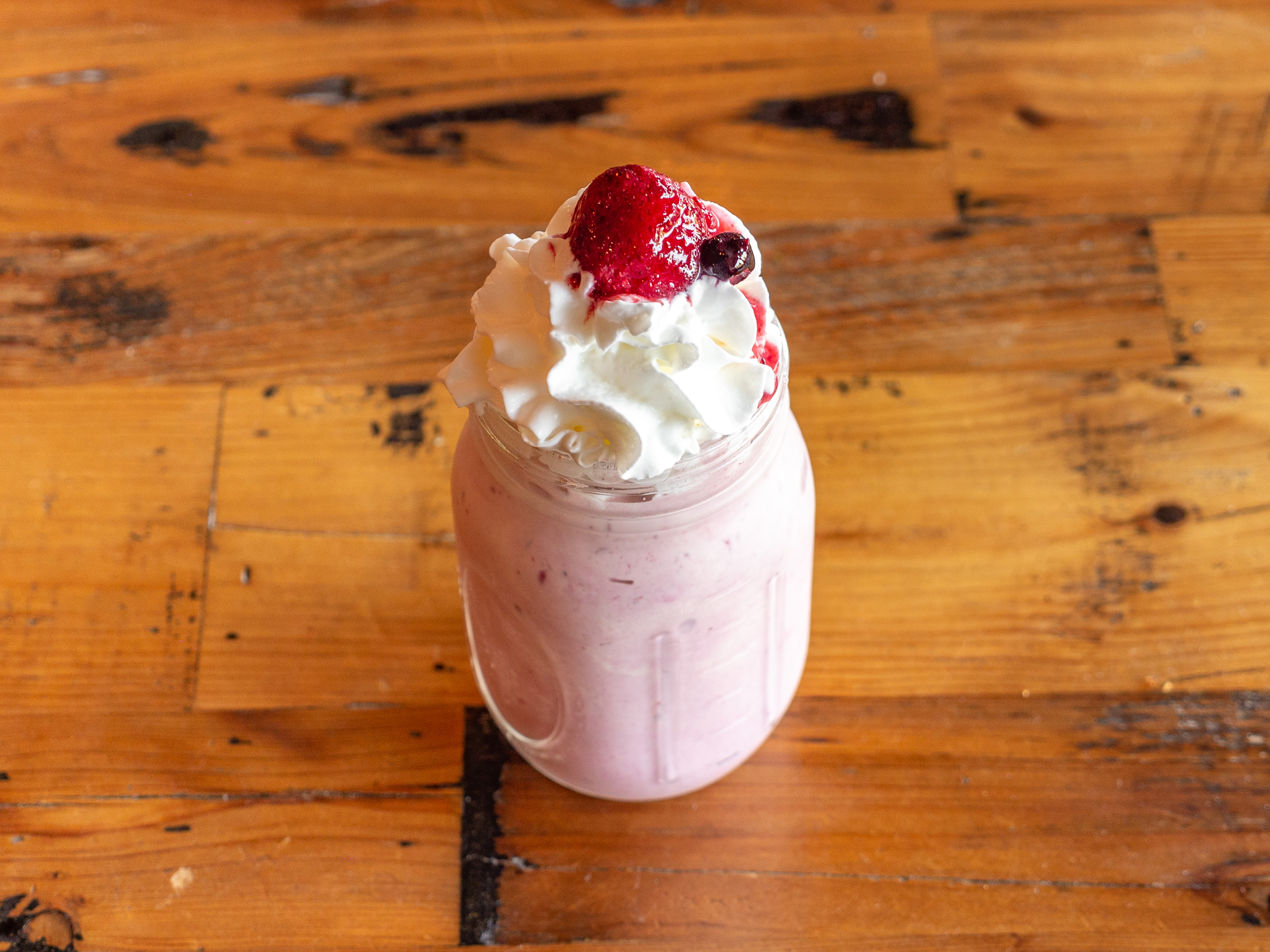 Order Very Berry food online from Mona Burgers & Shakes store, Concord on bringmethat.com