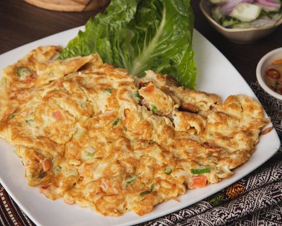 Order Veggie Omelette food online from Thai Spoons store, Sunnyvale on bringmethat.com