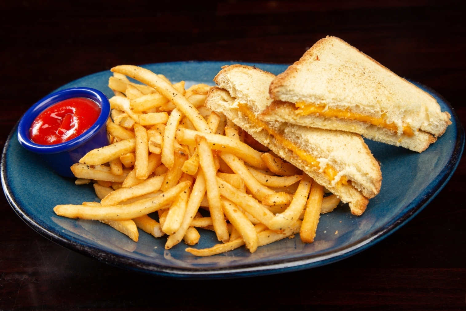 Order Kid's Grilled Cheese food online from Hussongs Cantina store, Las Vegas on bringmethat.com