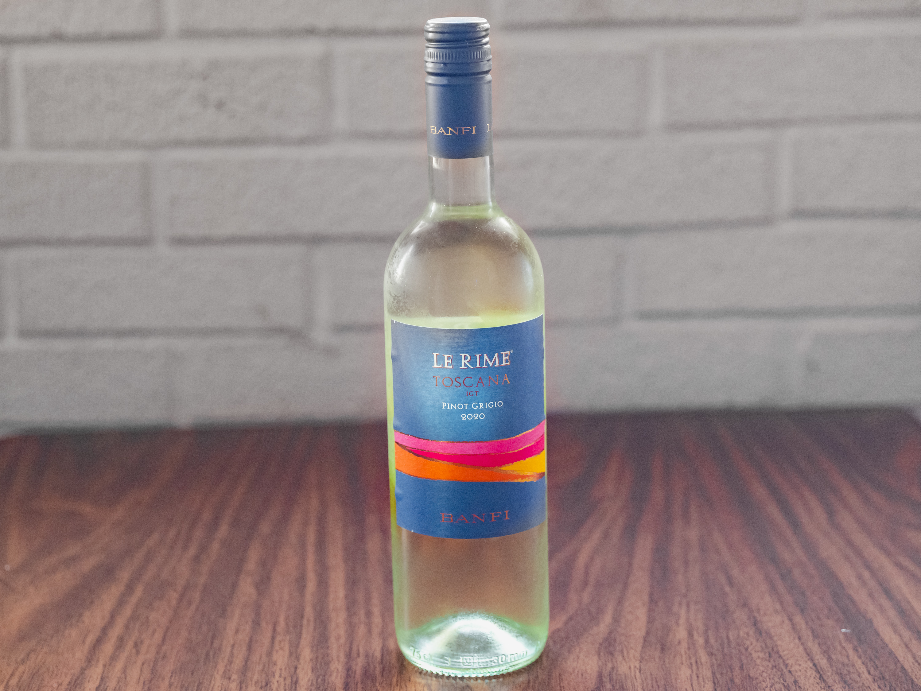 Order Le Rime Pinot Grigio  food online from Pizzaplex store, Detroit on bringmethat.com