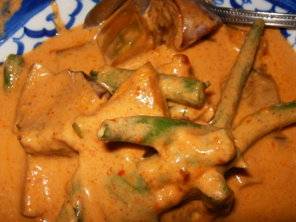 Order 53. Red Curry with Pumpkin food online from Herb And Spice Thai store, Simi Valley on bringmethat.com