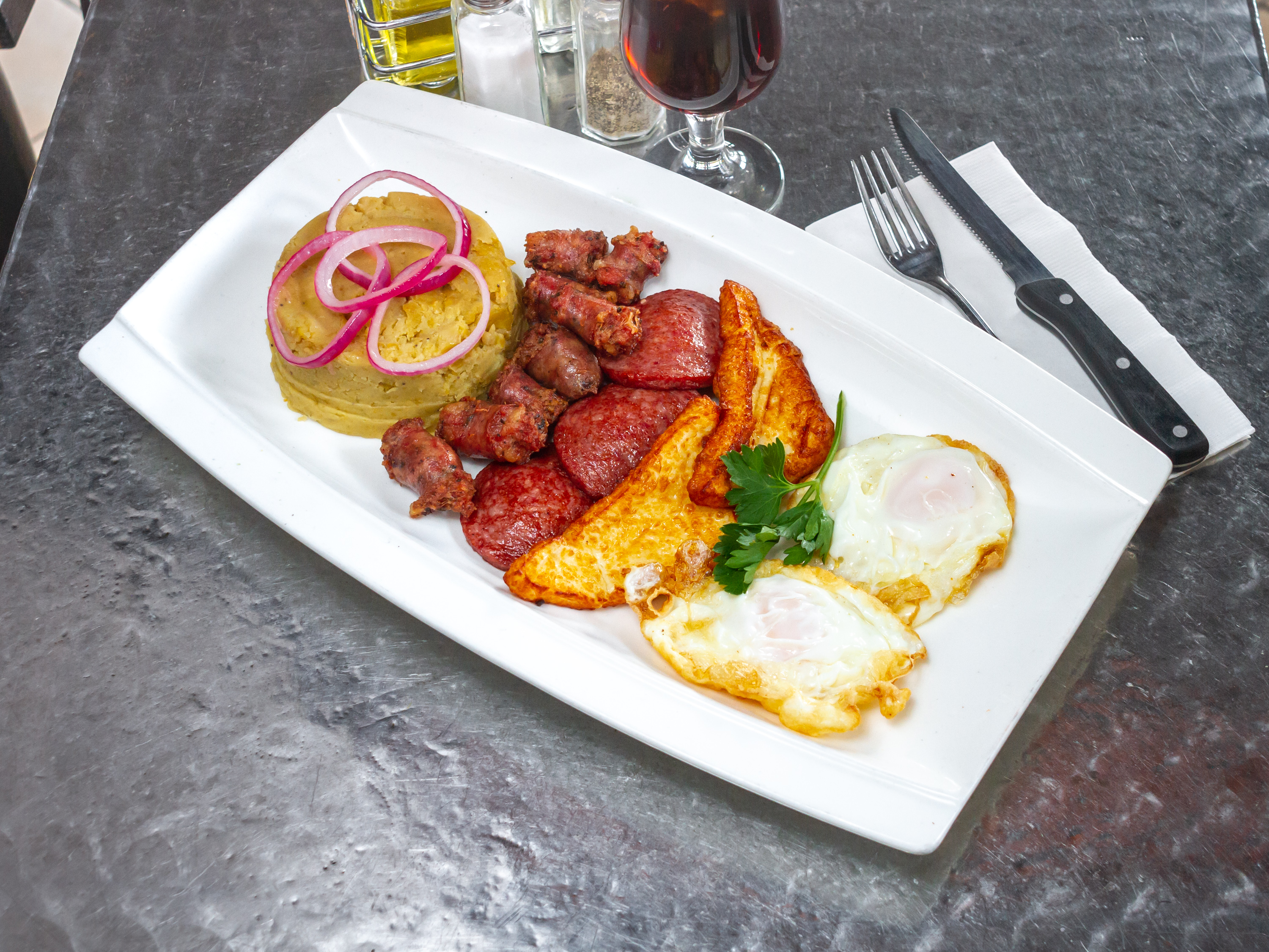 Order Cuatro Golpes Breakfast food online from Que Sabrosura! Restaurant & Bar store, Bronx on bringmethat.com