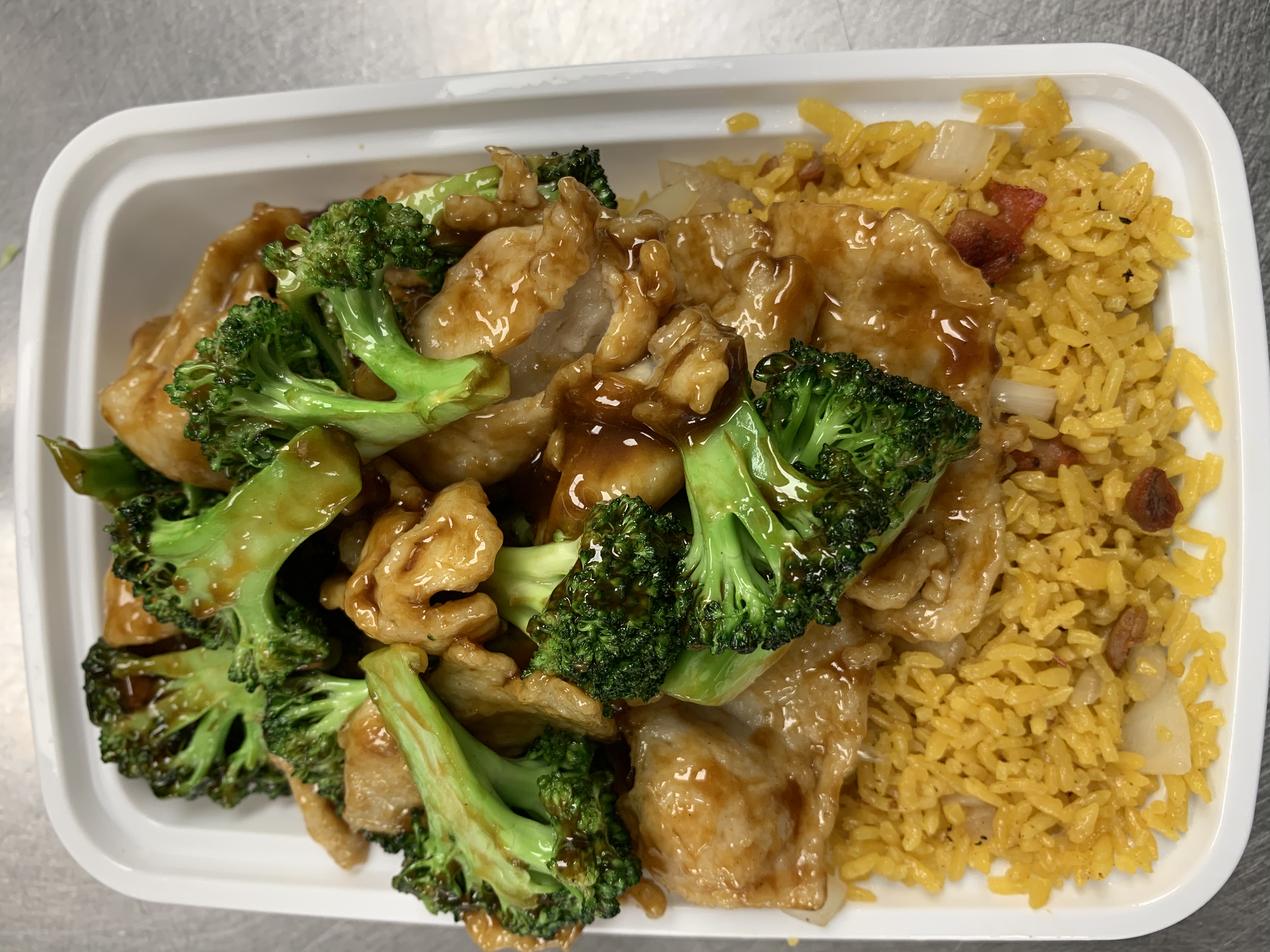 Order C7. Chicken with Broccoli Combination Platter food online from New Jumbo Taste store, New Hyde Park on bringmethat.com
