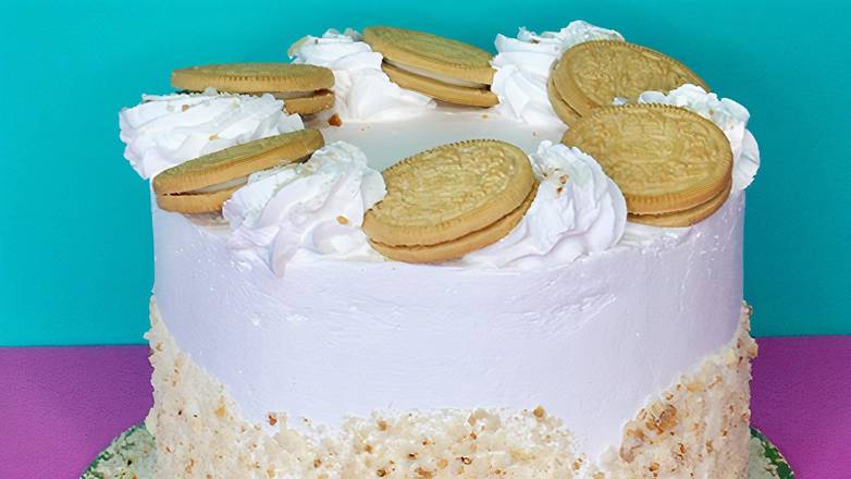 Order Vanilla Cookie Cake food online from Amy's Ice Creams store, Austin on bringmethat.com
