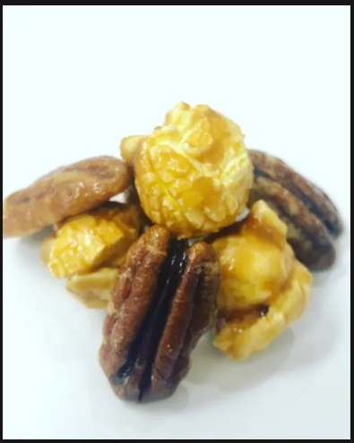 Order Caramel with Pecans food online from Avery's Savory Popcorn store, Dallas on bringmethat.com