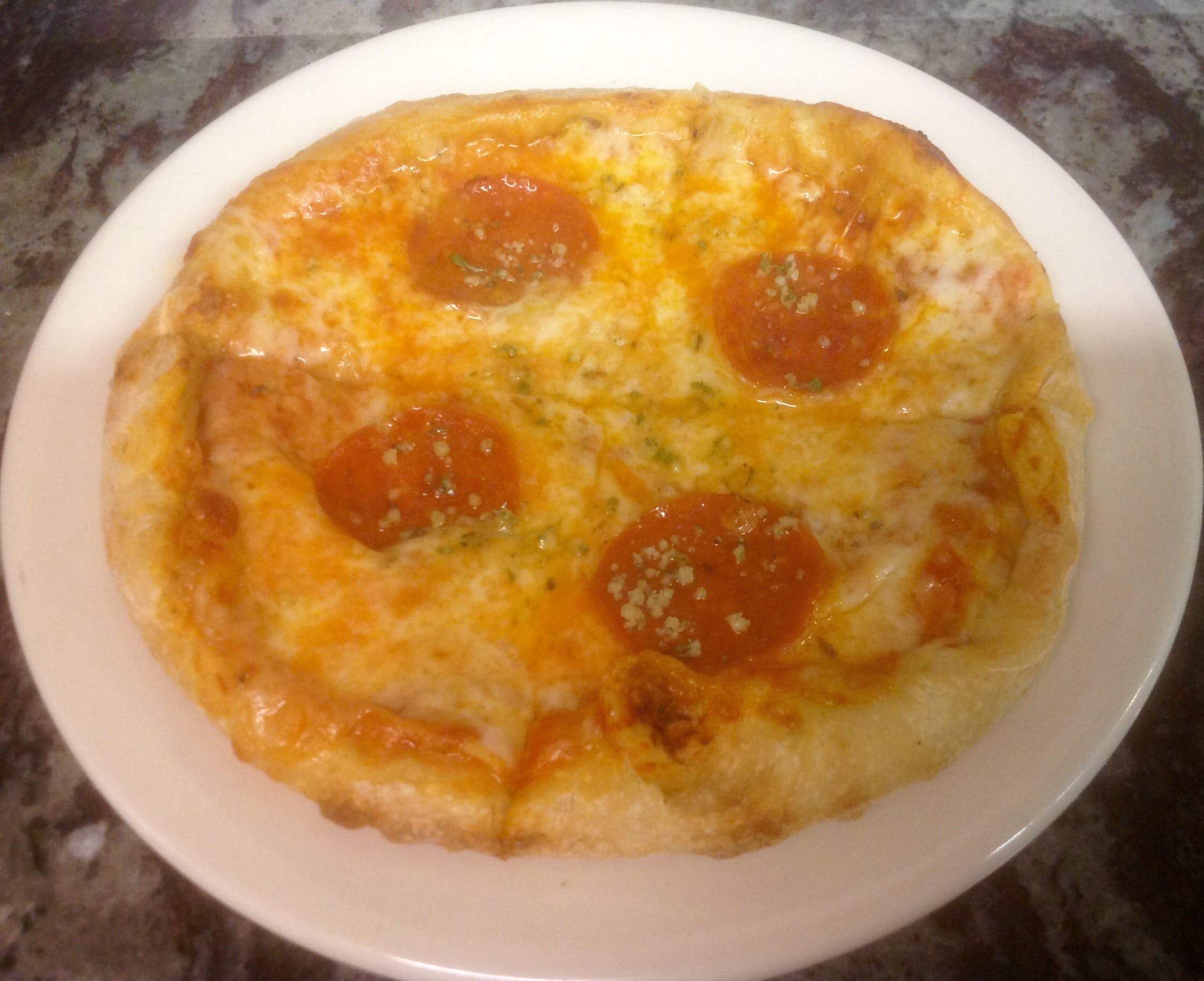 Order Kid's Pepperoni Pizza - Small 7'' food online from Mamma Lucrezia Italian Restaurant store, Bellefonte on bringmethat.com