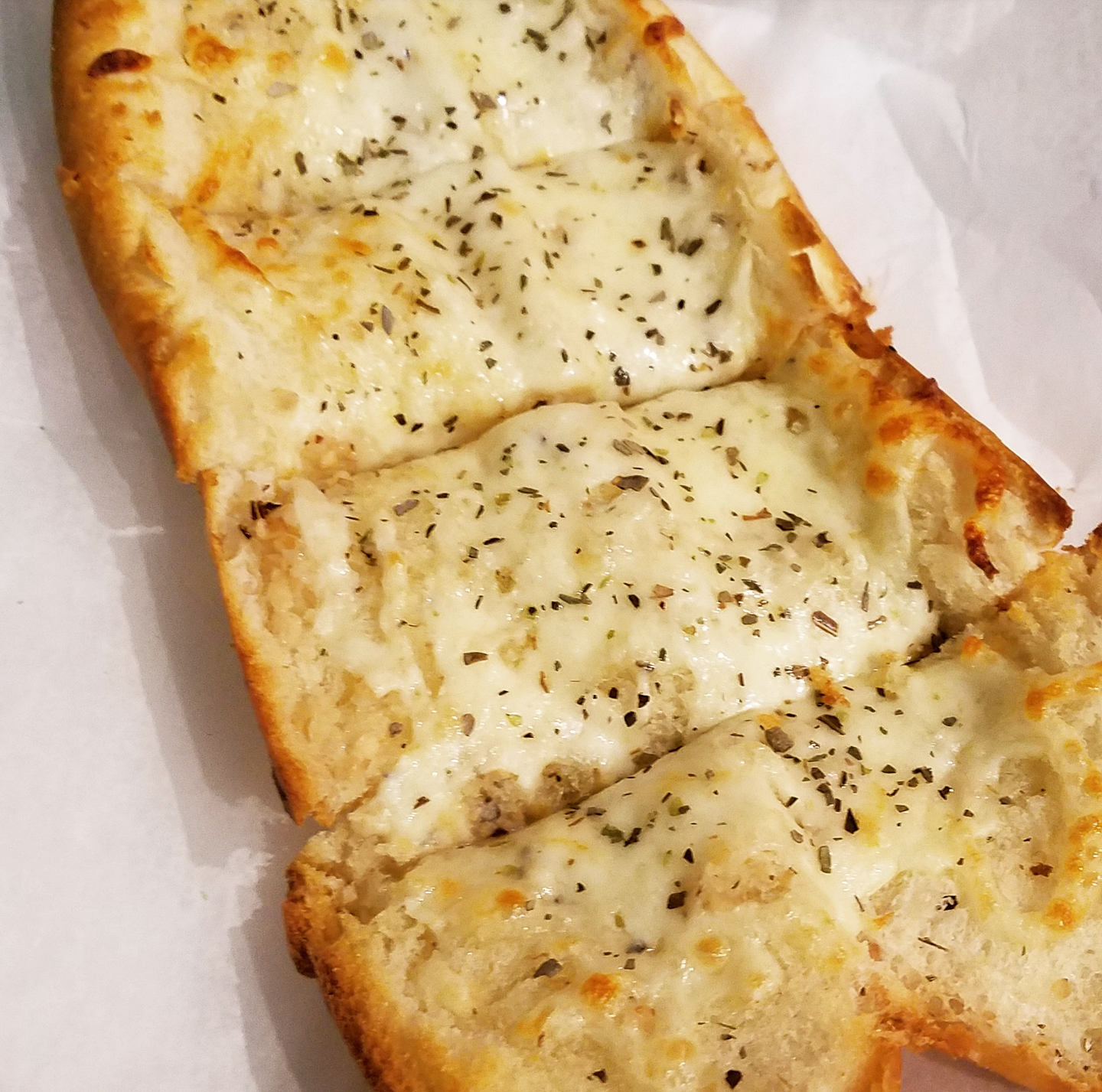 Order Cheesy Garlic Bread food online from Nino's Pizza store, Boston on bringmethat.com