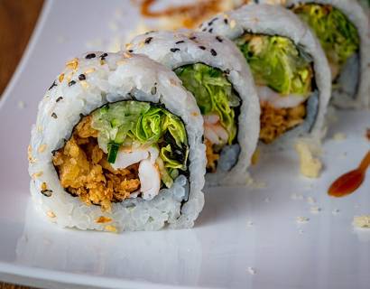 Order Boston Roll food online from Sushi Runner Express store, South Miami on bringmethat.com