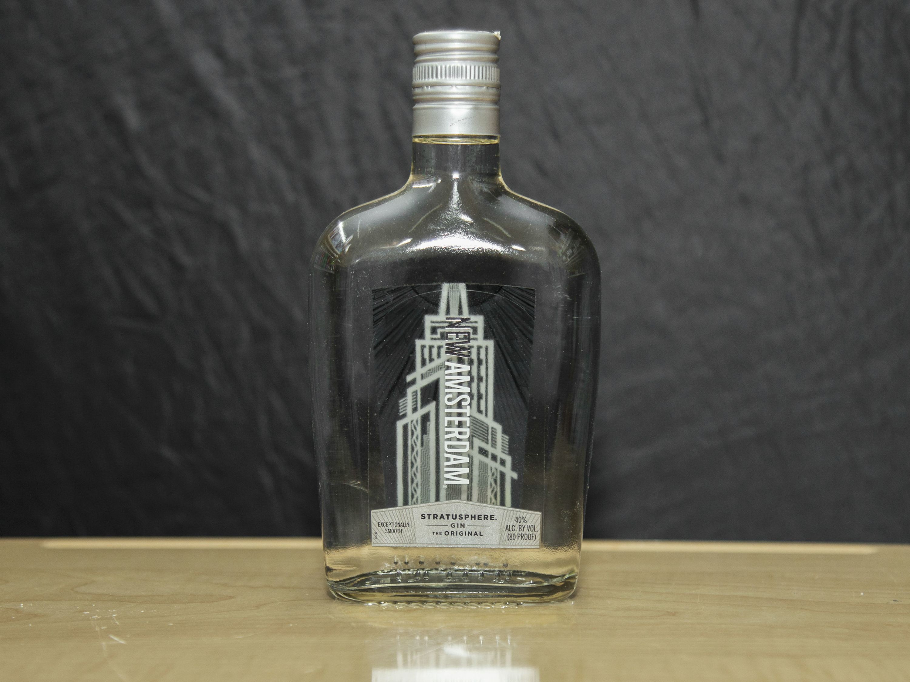 Order New Amsterdam, 375 ml. Gin (40.0% ABV food online from Platinum Star Food & Liquor store, Chicago on bringmethat.com