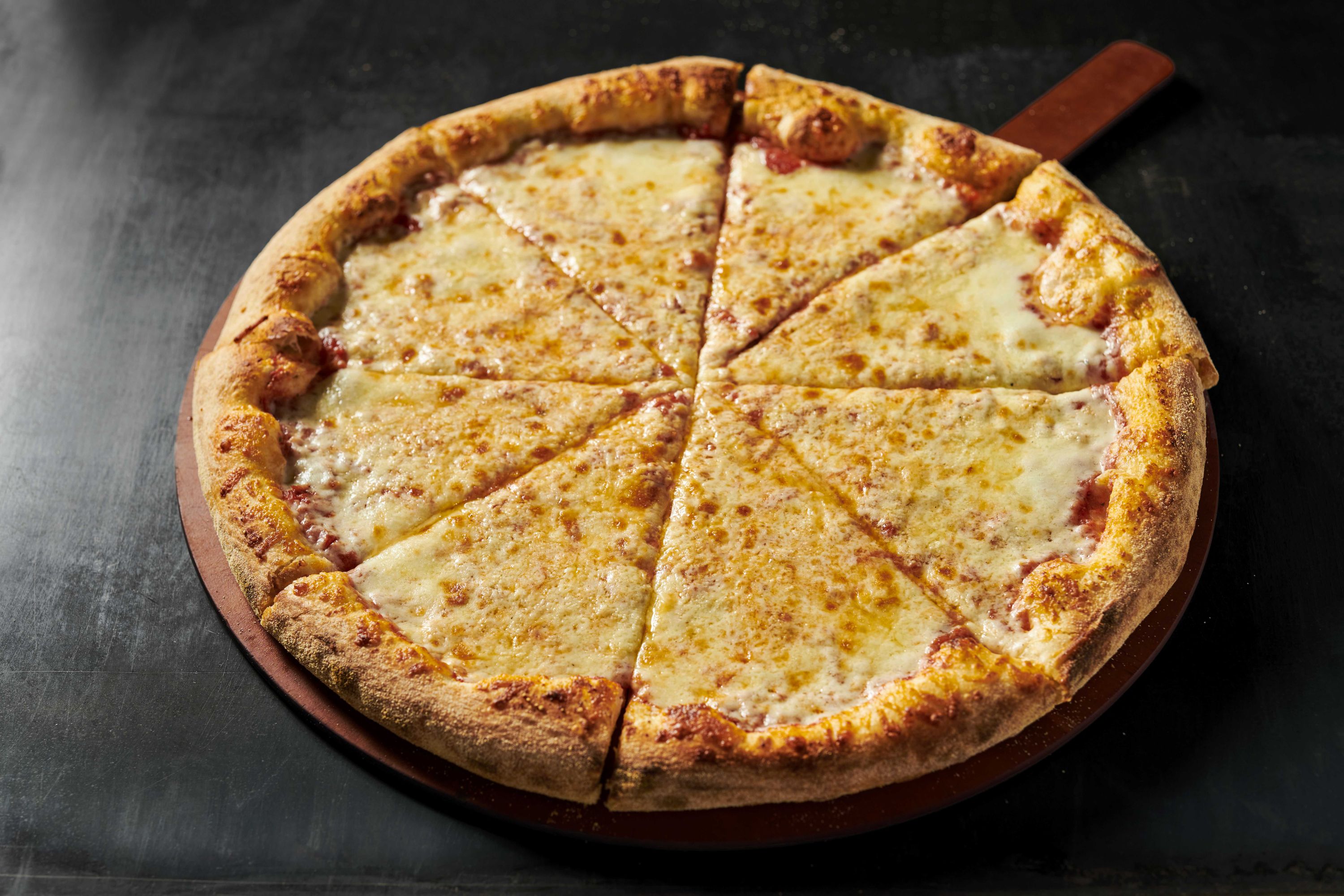 Order 13" Quattro Formaggio Pizza food online from Flippers Pizzeria store, Clermont on bringmethat.com