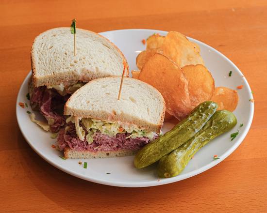 Order Corned Beef food online from Knishes & Dishes store, Lafayette Hill on bringmethat.com