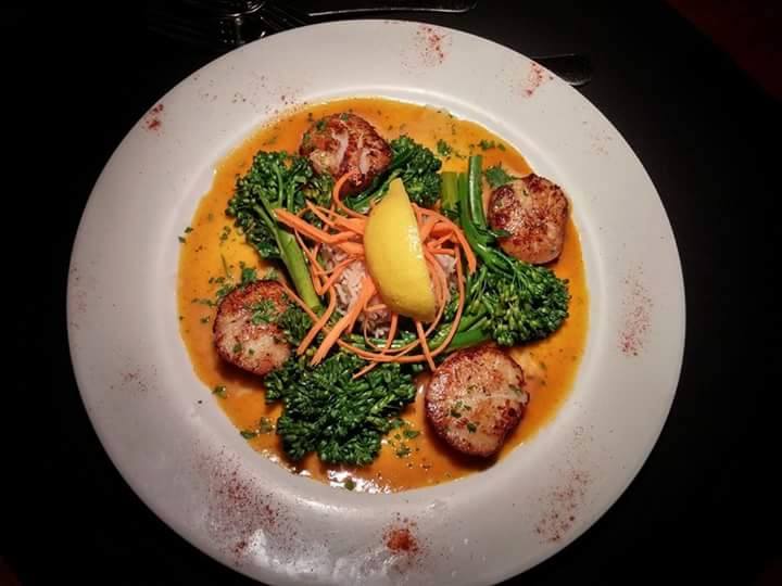 Order Grilled Diver Scallops food online from O'Learys Seafood Restaurant store, Annapolis on bringmethat.com