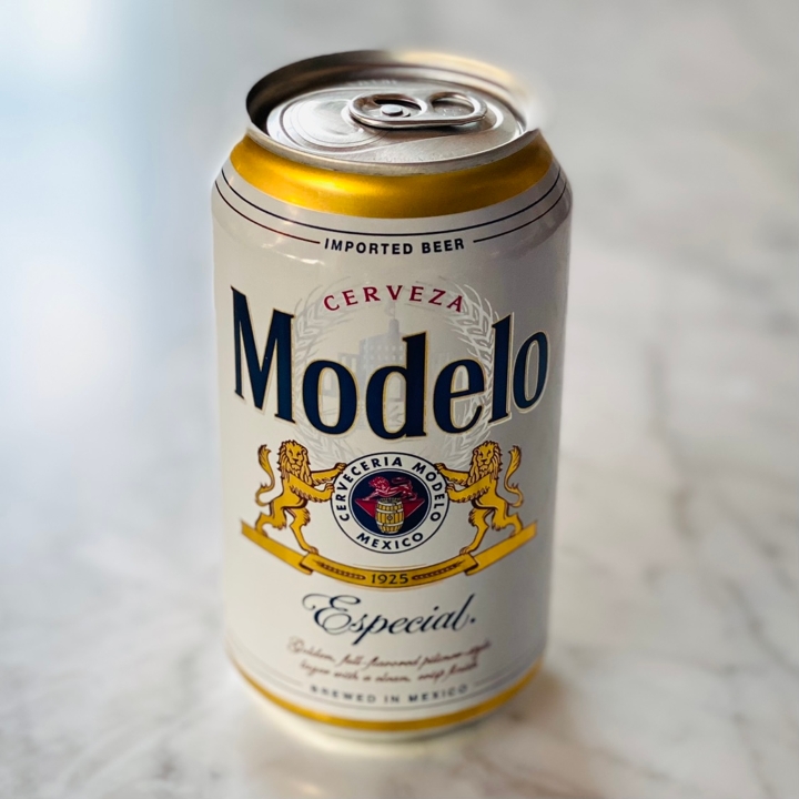 Order Modelo Especial Lager 12oz food online from Rise Woodfire store, San Mateo on bringmethat.com