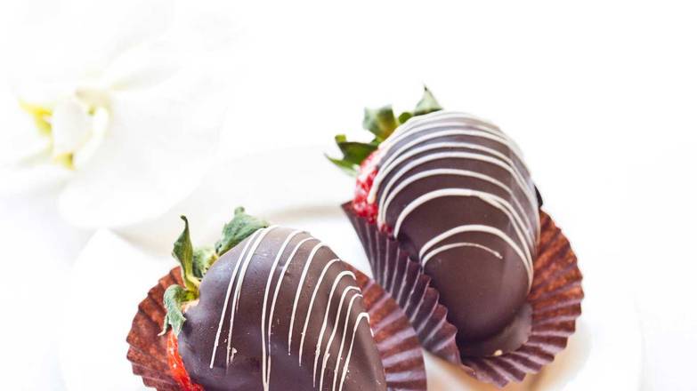 Order Chocolate Cover Strawberry food online from Bijan Bakery & Cafe store, San Jose on bringmethat.com