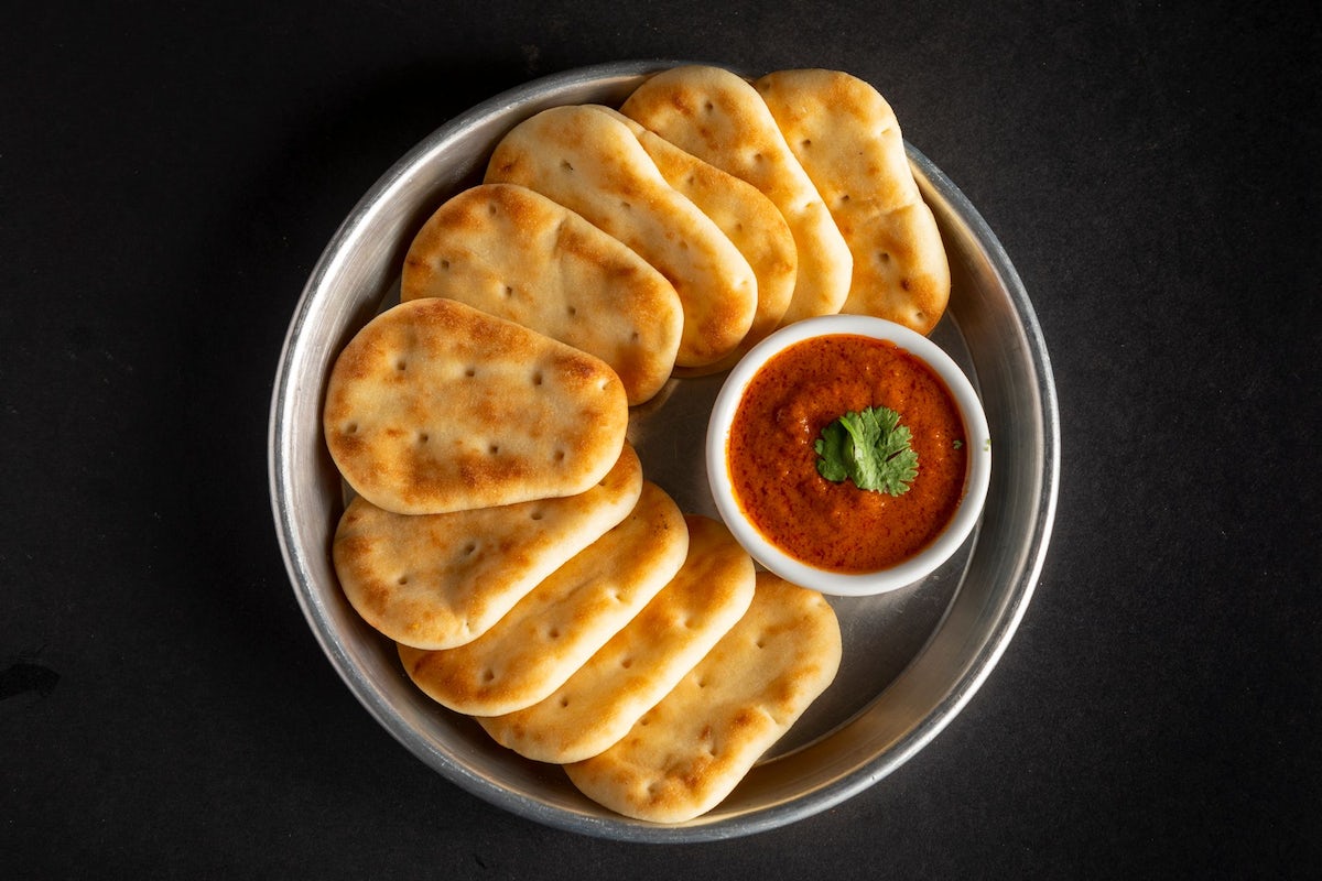 Order Itsy Bitsy Naan Bits food online from Curry Up Now store, Oakland on bringmethat.com