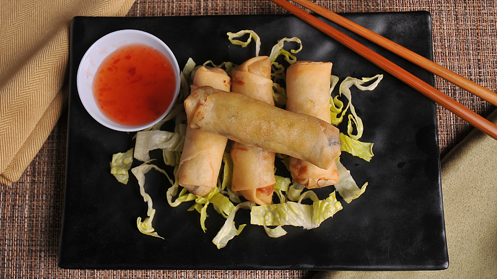 Order Vegetable Spring Roll food online from Ban Ban Asian Bistro store, Abington on bringmethat.com
