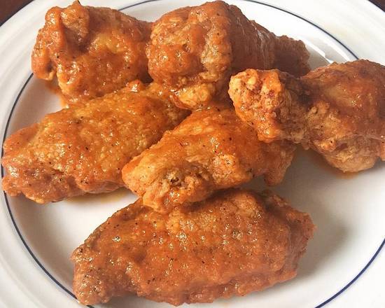 Order Crispy Wings (6) / 炸鸡 food online from Lins Grand Buffet store, Tucson on bringmethat.com