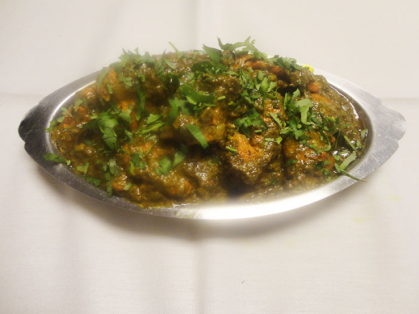 Order Chicken Palak  food online from Mantra Indian Cuisine  store, Ontario on bringmethat.com