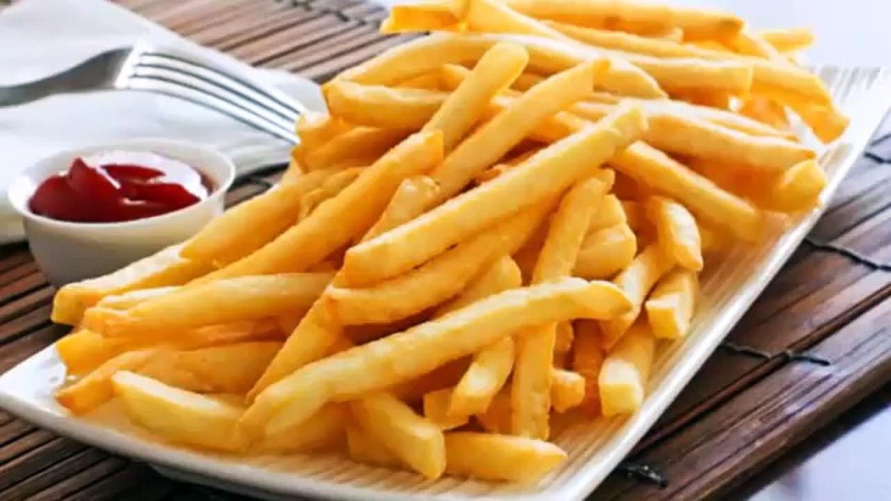 Order Basket of Fries food online from Two Cousins Paradise store, Paradise on bringmethat.com
