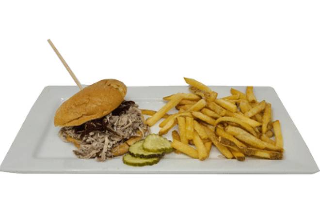 Order Pulled Pork Sandwich food online from Ruby Tuesday store, Pottsville on bringmethat.com