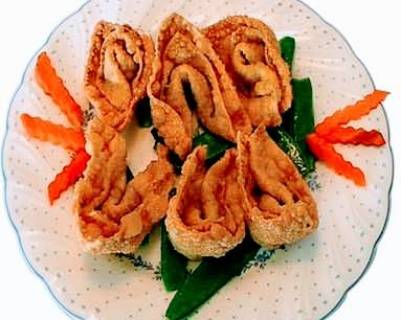 Order Fried Wonton (6 pcs) food online from Wok Express store, Maryland Heights on bringmethat.com