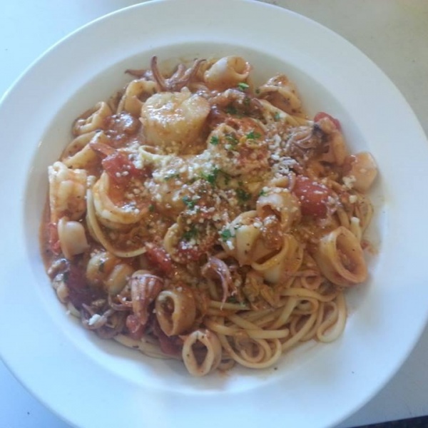 Order Linguine Seafood Pasta food online from Pronto Pizza store, Redwood City on bringmethat.com