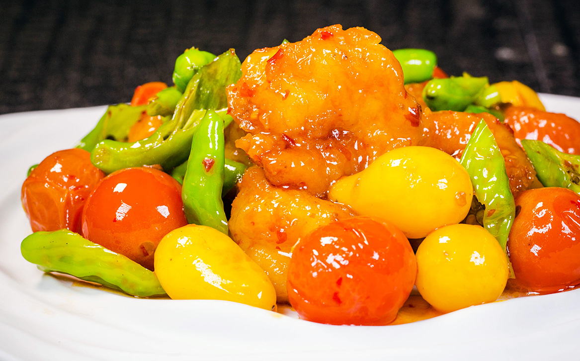 Order Stir-Fried Jumbo Shrimp With Spicy Sauce 酱爆野生海虾 food online from August Gatherings store, New York on bringmethat.com