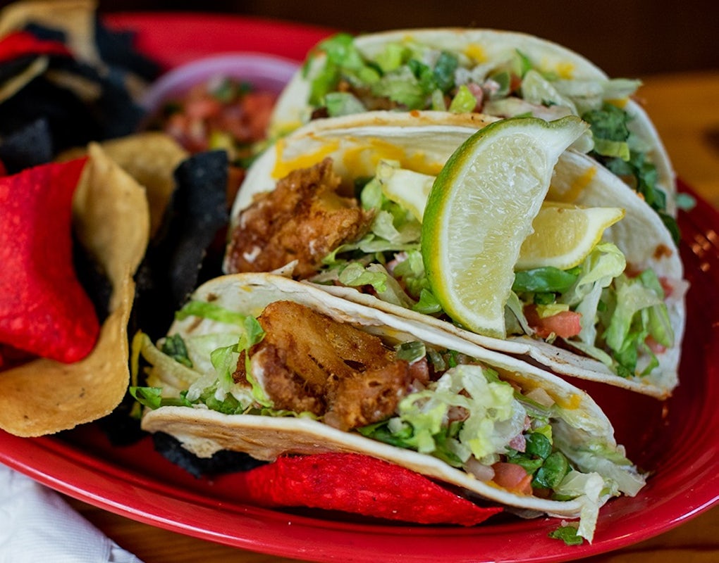 Order Fish Tacos food online from Boulder Tap House store, Mankato on bringmethat.com