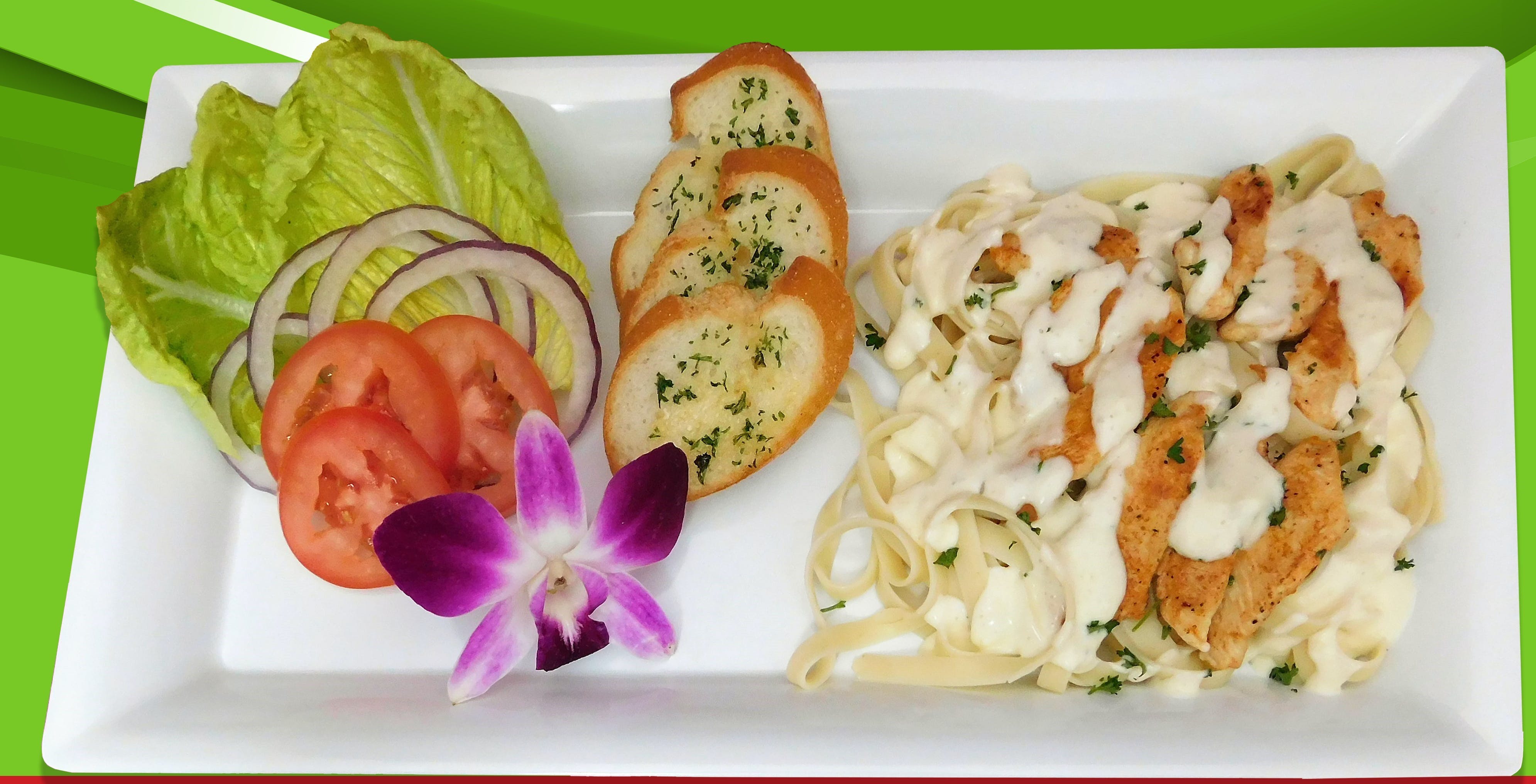 Order Fettuccine Alfredo with Chicken - Dinner food online from Pizza Express store, Trenton on bringmethat.com