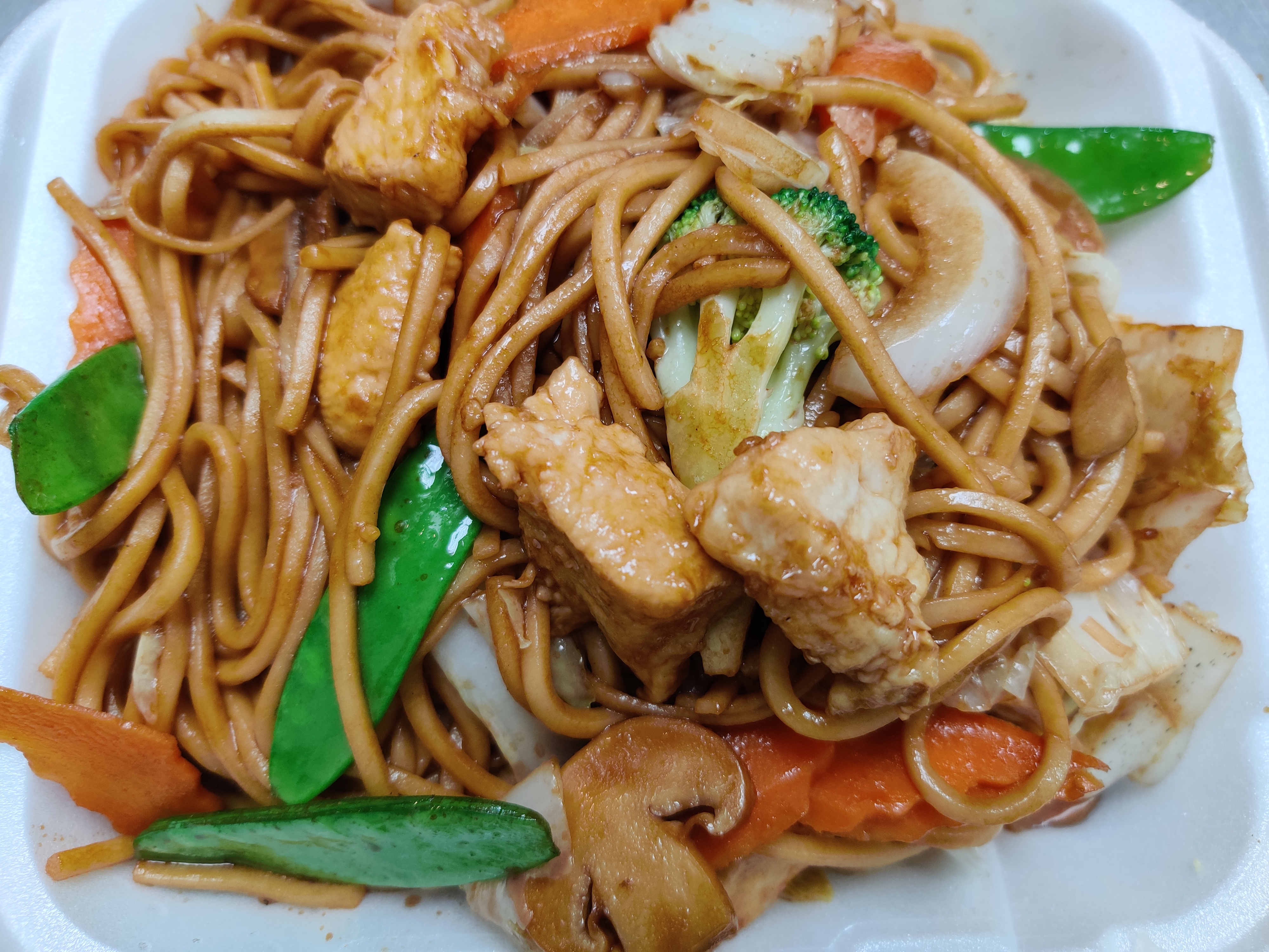 Order F2. Chicken Lo Mein food online from Sam Cafe store, Houston on bringmethat.com