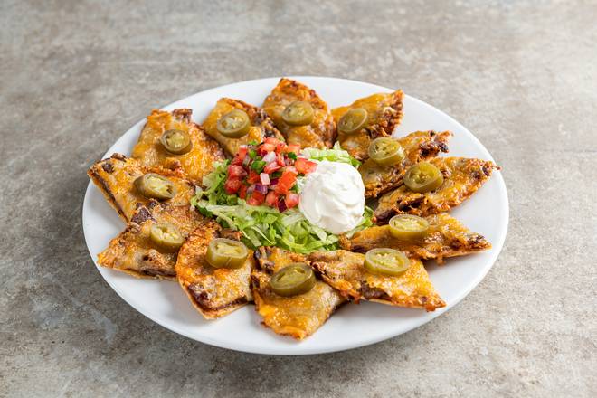 Order Classic Nachos with Beef food online from Chilis store, Woodbridge on bringmethat.com
