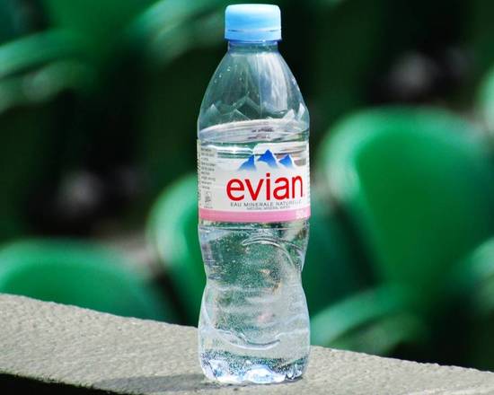 Order Evian Water (500 ml) food online from Classic Candy Shack store, San Francisco on bringmethat.com