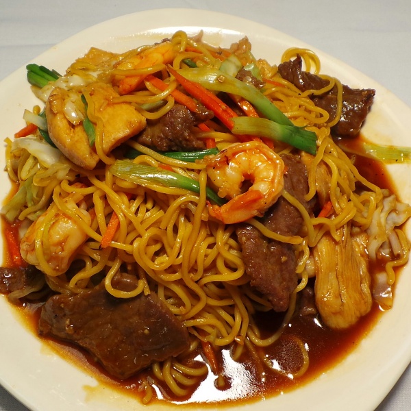 Order House Chow Mein food online from Red Dragon Express store, Laveen on bringmethat.com