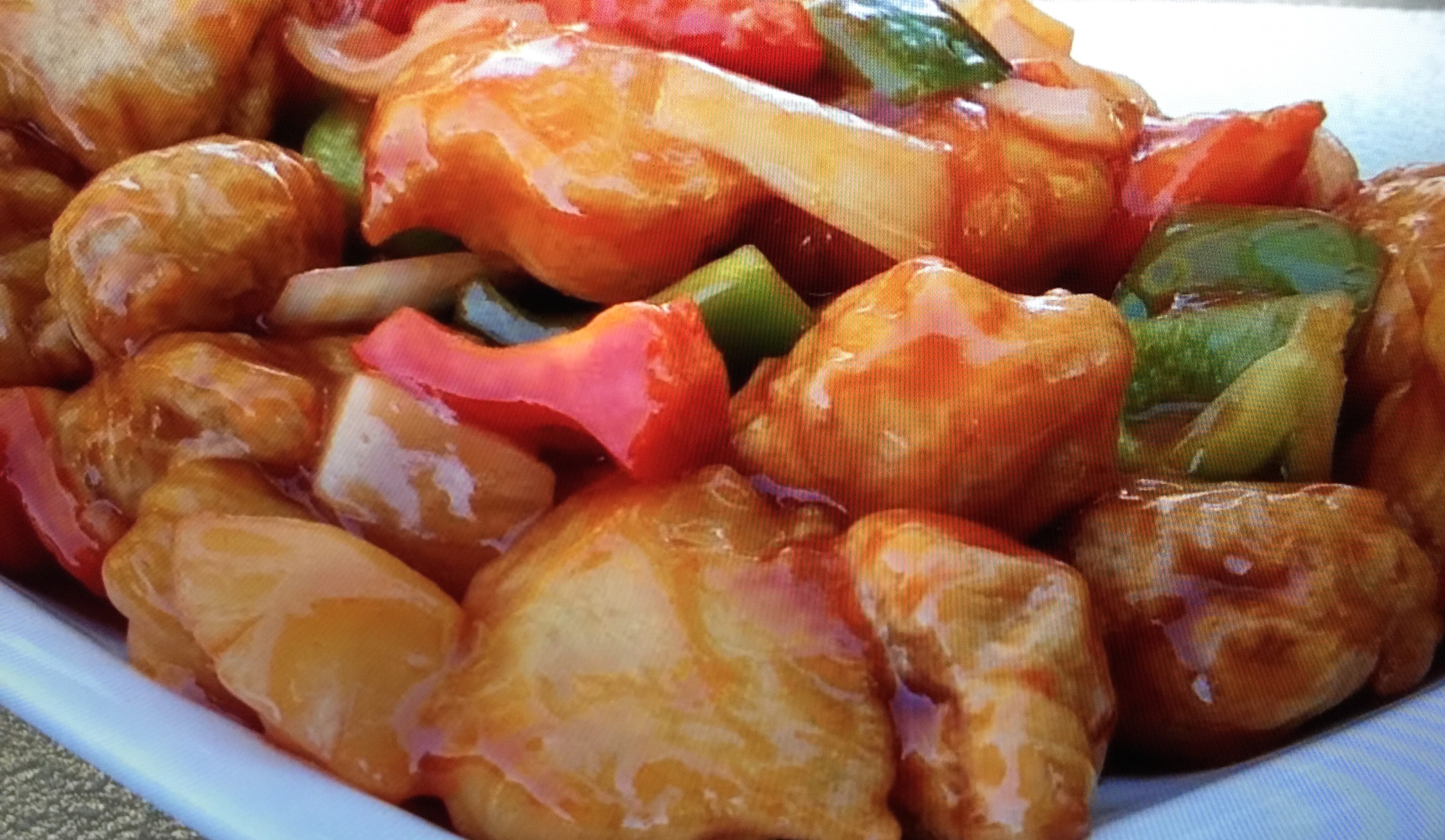 Order Vegetarian Sweet and Sour Chicken 素古几 food online from New Emmy's Restaurant store, San Francisco on bringmethat.com